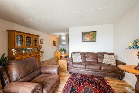 2955 Bowling Street SW Cedar Rapids IA 52404