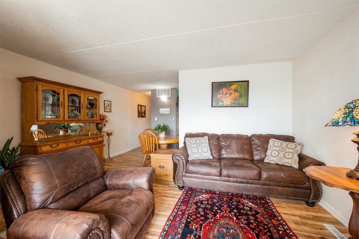 2955 Bowling Street SW Cedar Rapids IA 52404