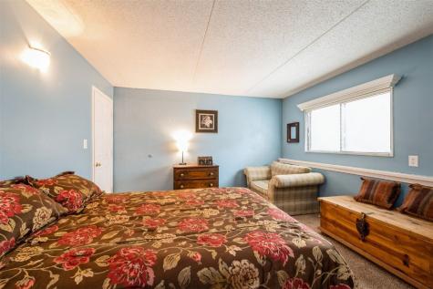 2955 Bowling Street SW Cedar Rapids IA 52404