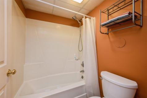 2955 Bowling Street SW Cedar Rapids IA 52404
