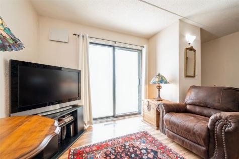 2955 Bowling Street SW Cedar Rapids IA 52404