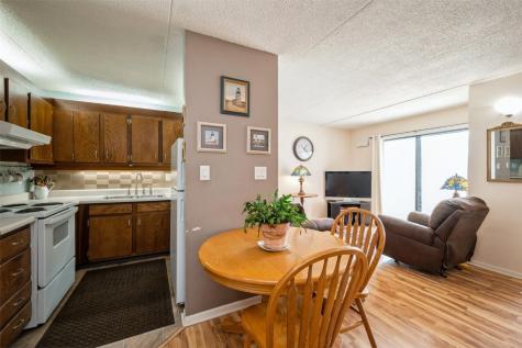 2955 Bowling Street SW Cedar Rapids IA 52404