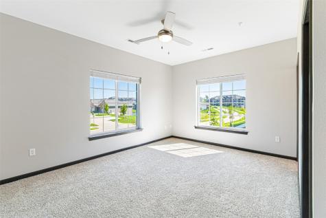 2877 Spring Rose Circle Coralville IA 52241