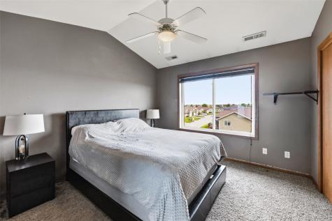 3253 Prairie Bend Circle Marion IA 52302