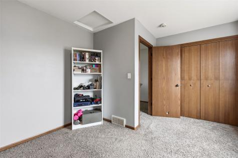 3253 Prairie Bend Circle Marion IA 52302