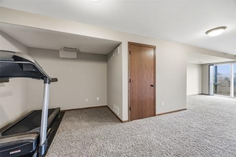3253 Prairie Bend Circle Marion IA 52302