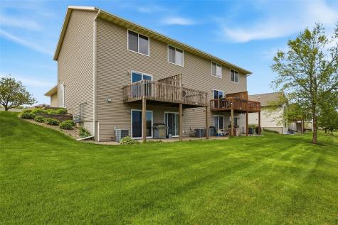 3253 Prairie Bend Circle Marion IA 52302