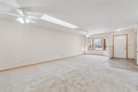 140 35th St Drive SE Cedar Rapids IA 52403