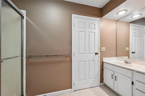 3713 Foxborough Terrace NE Cedar Rapids IA 52402