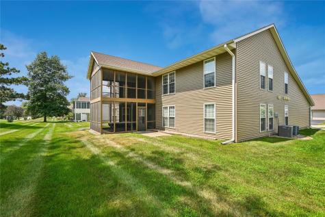 3713 Foxborough Terrace NE Cedar Rapids IA 52402
