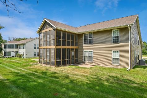 3713 Foxborough Terrace NE Cedar Rapids IA 52402