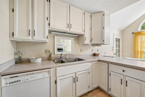 3713 Foxborough Terrace NE Cedar Rapids IA 52402