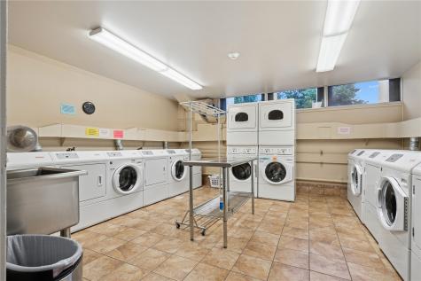 2222 1st Avenue NE Cedar Rapids IA 52402