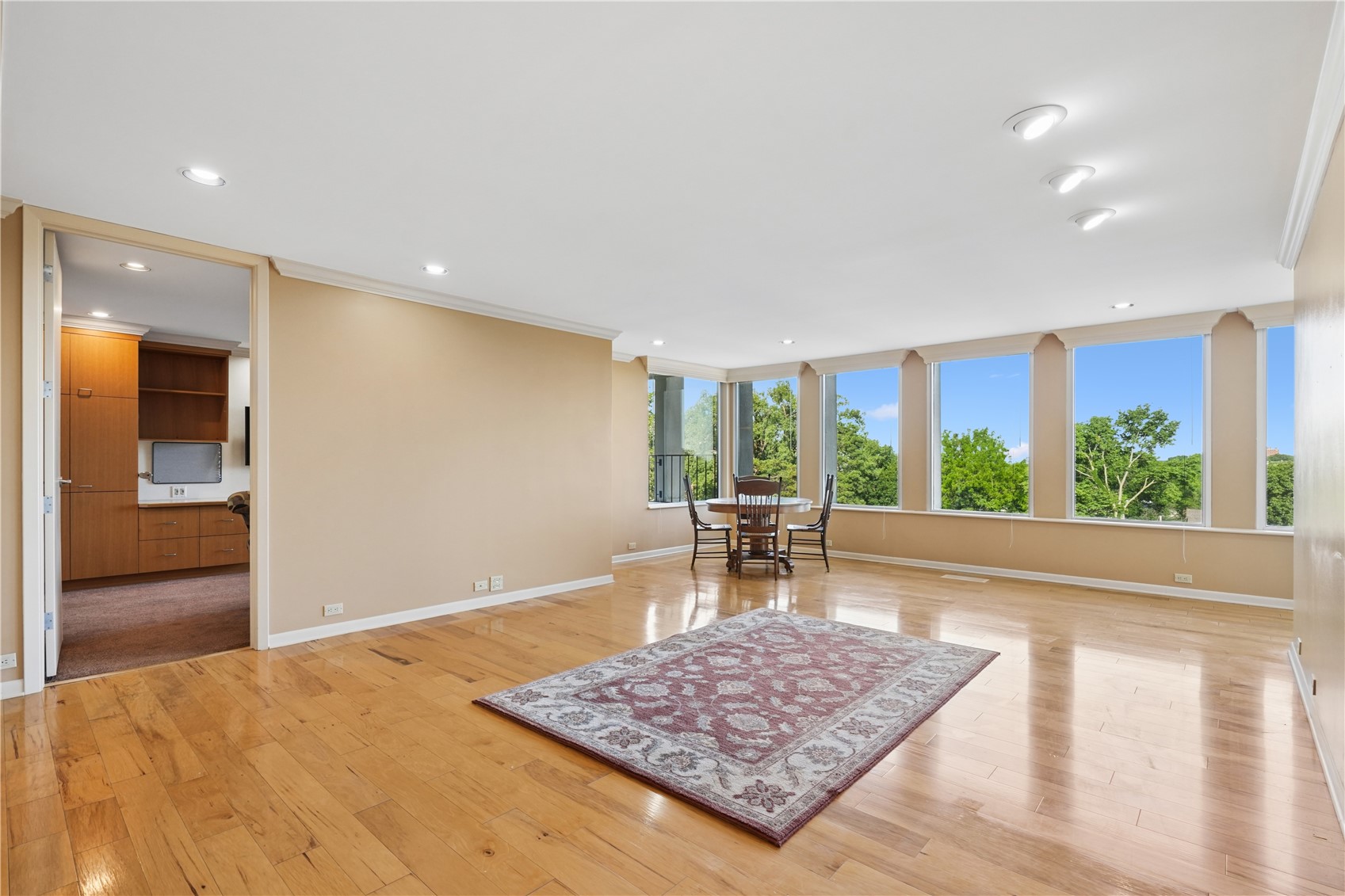 2222 1st Avenue NE Cedar Rapids IA 52402
