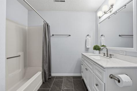 3712 Foxborough Terrace NE Cedar Rapids IA 52402