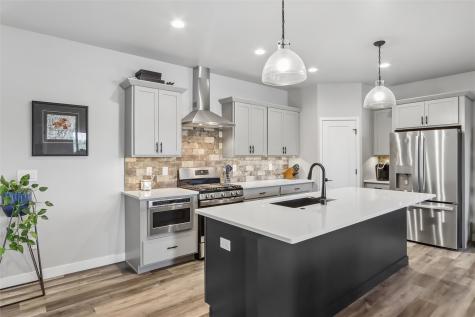 769 Clover Hill Drive North Liberty IA 52317