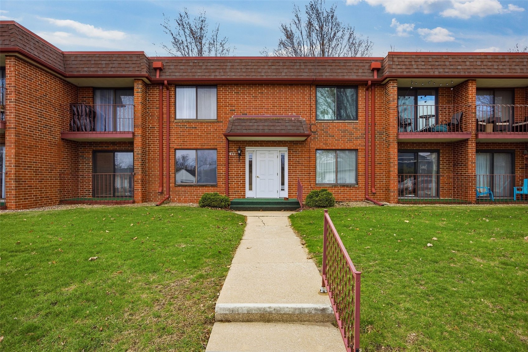 411 Crimson Drive NE Cedar Rapids IA 52402