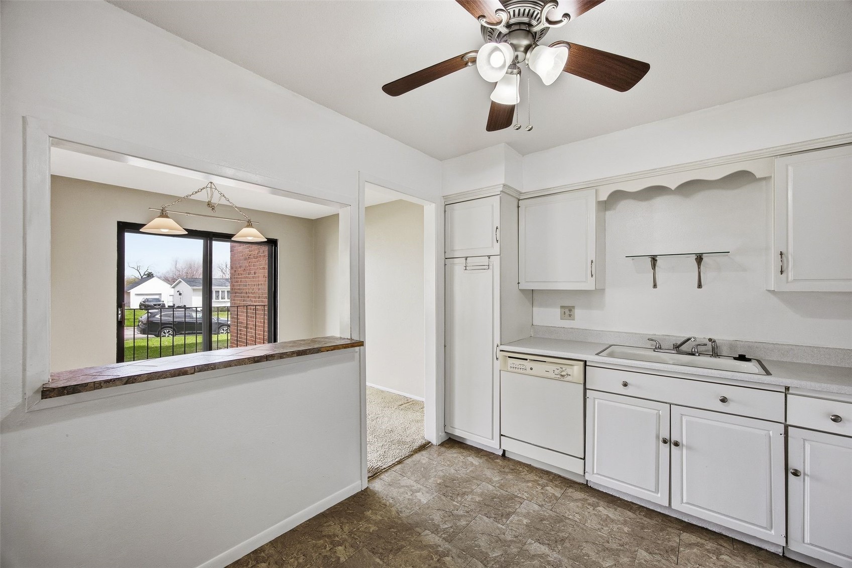 411 Crimson Drive NE Cedar Rapids IA 52402