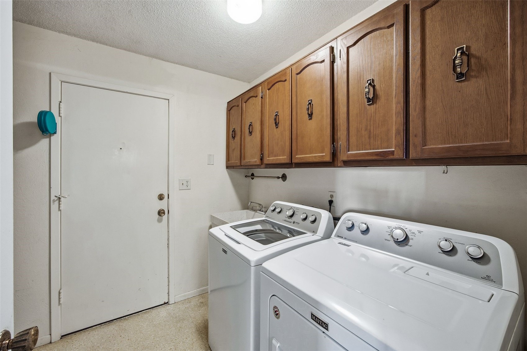411 Crimson Drive NE Cedar Rapids IA 52402