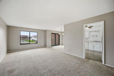 411 Crimson Drive NE Cedar Rapids IA 52402