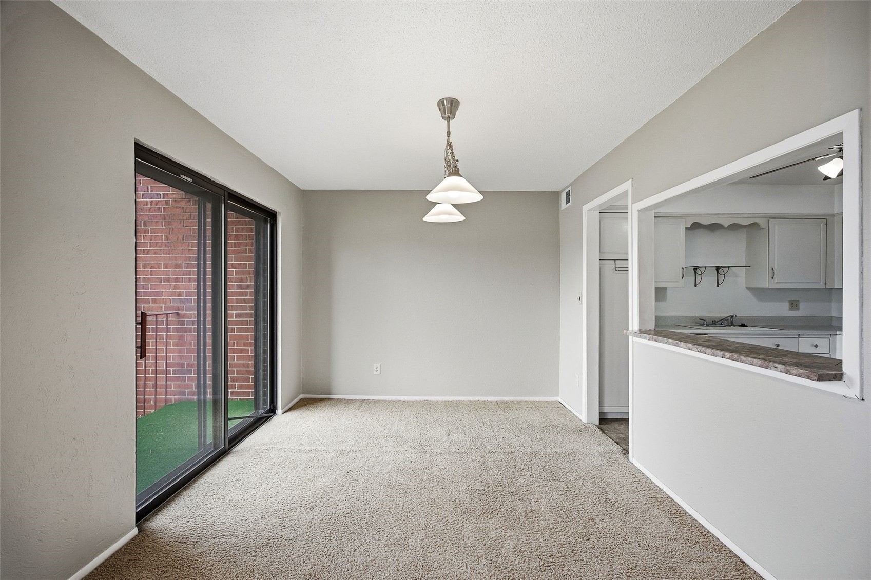 411 Crimson Drive NE Cedar Rapids IA 52402