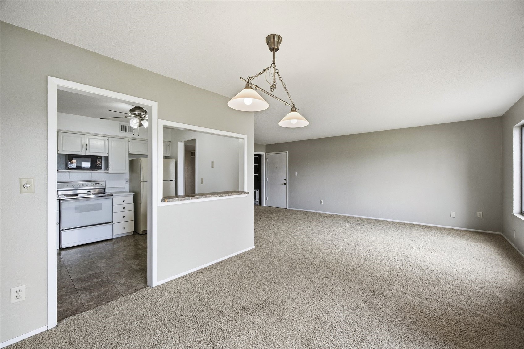 411 Crimson Drive NE Cedar Rapids IA 52402