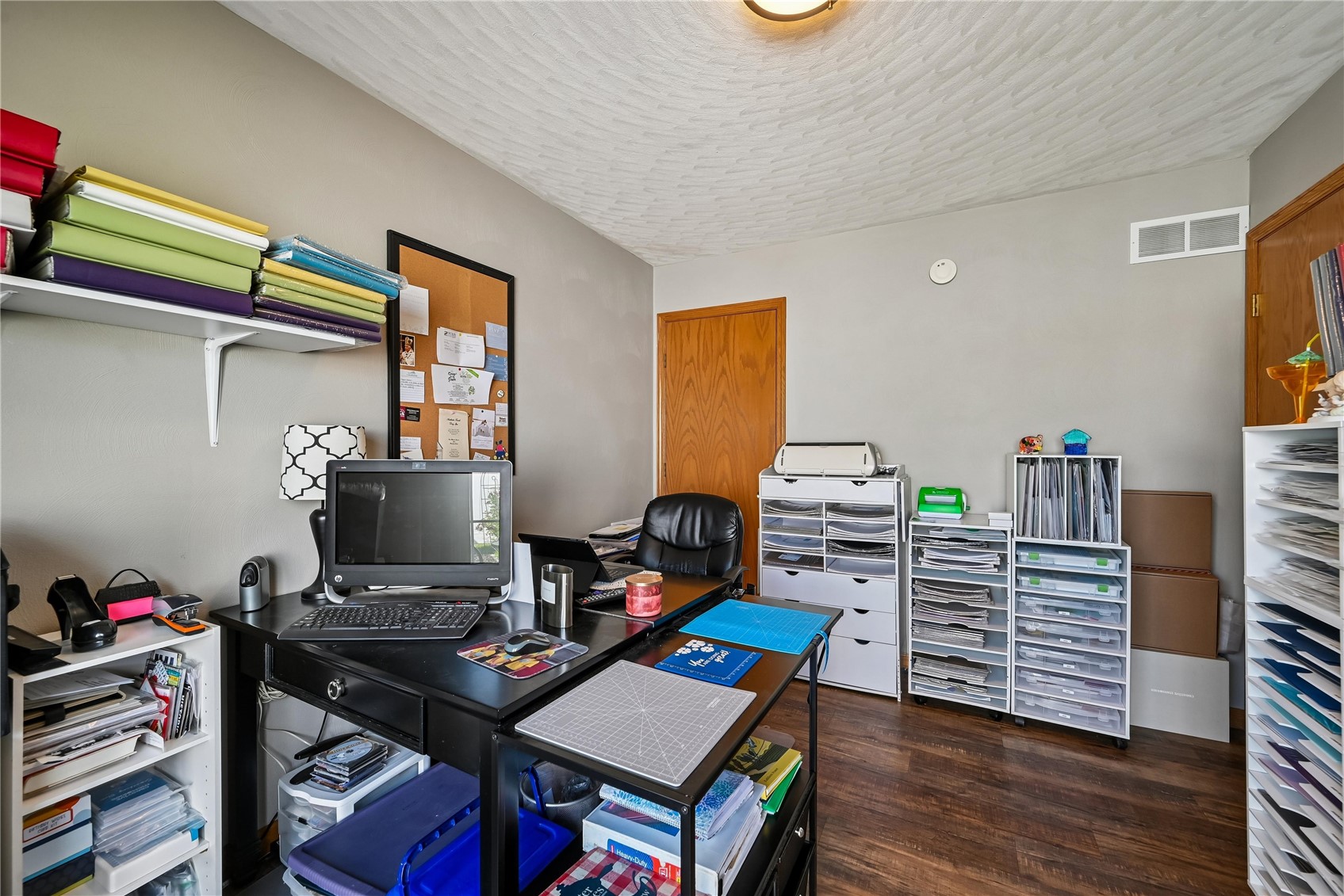 102 Richland Avenue Urbana IA 52345