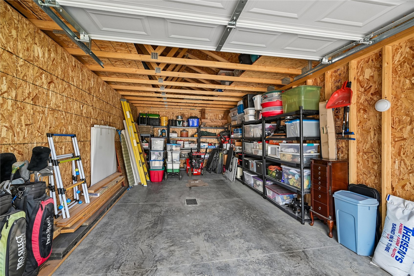 102 Richland Avenue Urbana IA 52345
