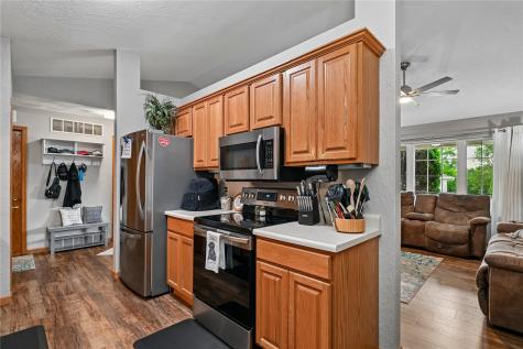 102 Richland Avenue Urbana IA 52345