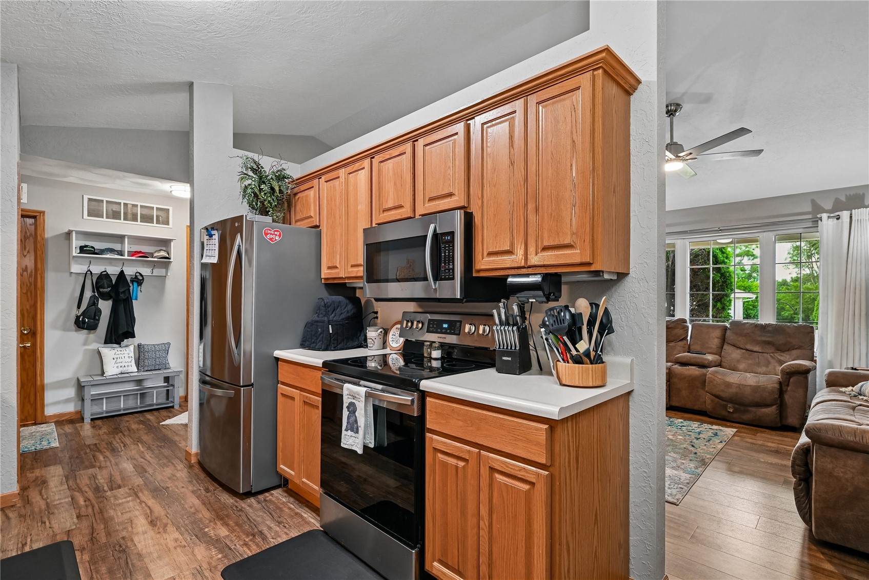 102 Richland Avenue Urbana IA 52345
