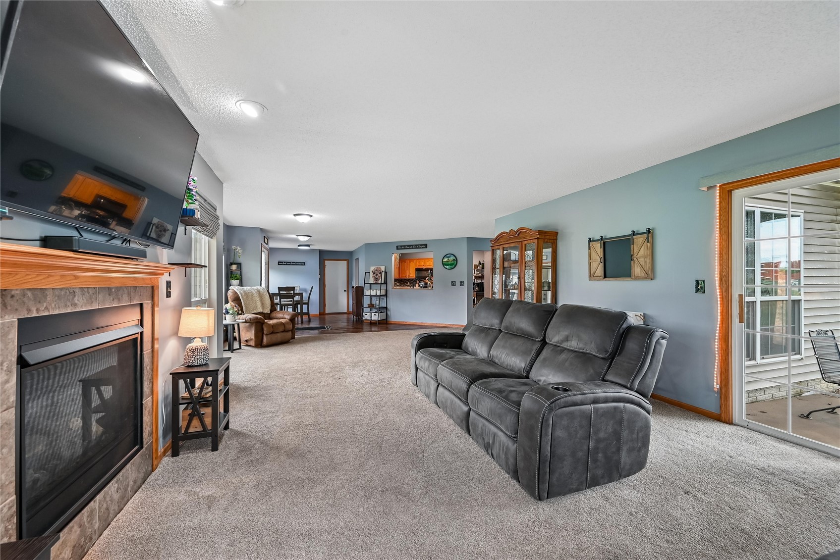 1242 Litchfield Drive Hiawatha IA 52233