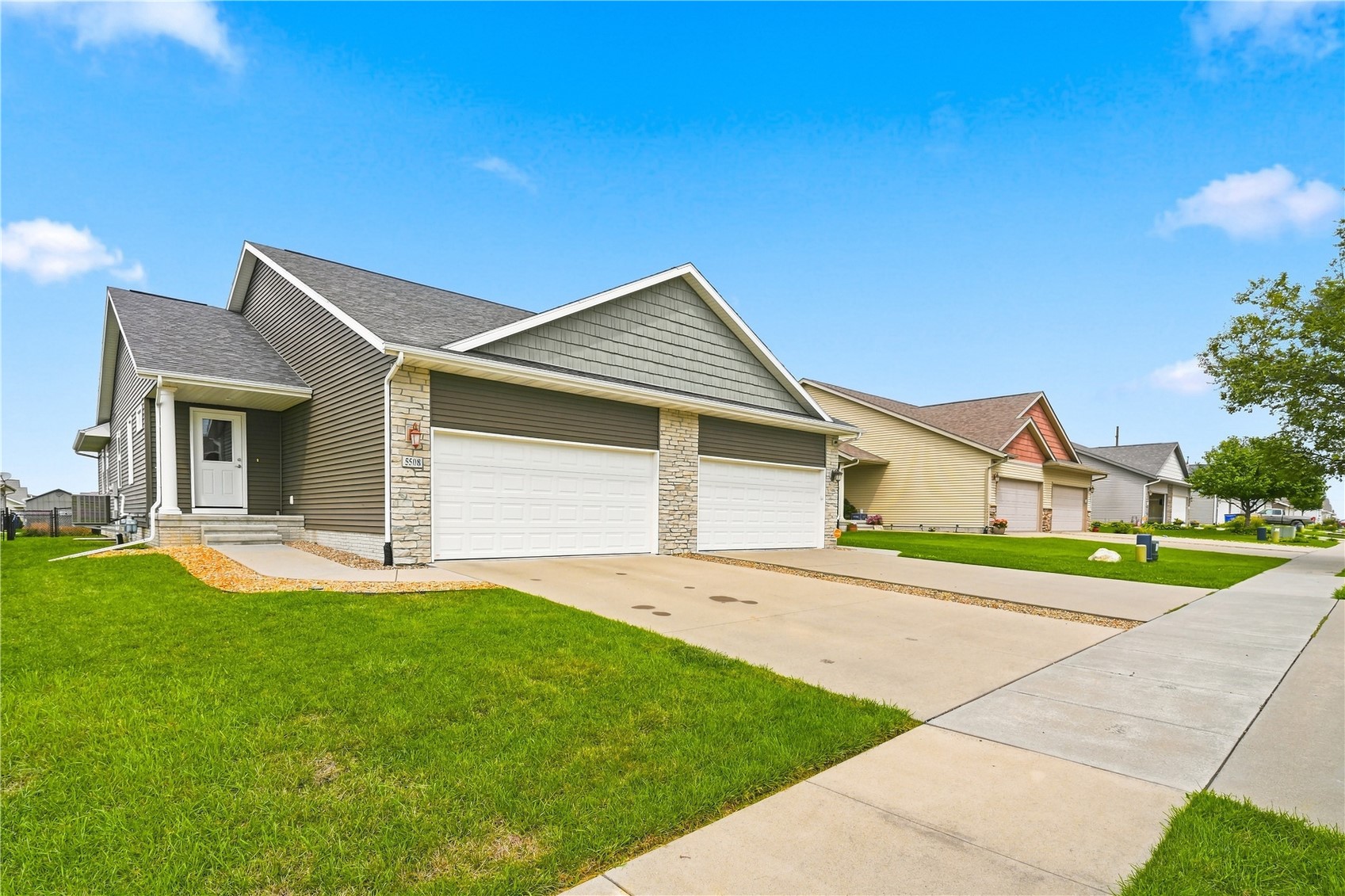 5508 Dostal Drive SW Cedar Rapids IA 52404