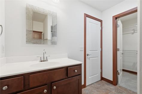 5508 Dostal Drive SW Cedar Rapids IA 52404