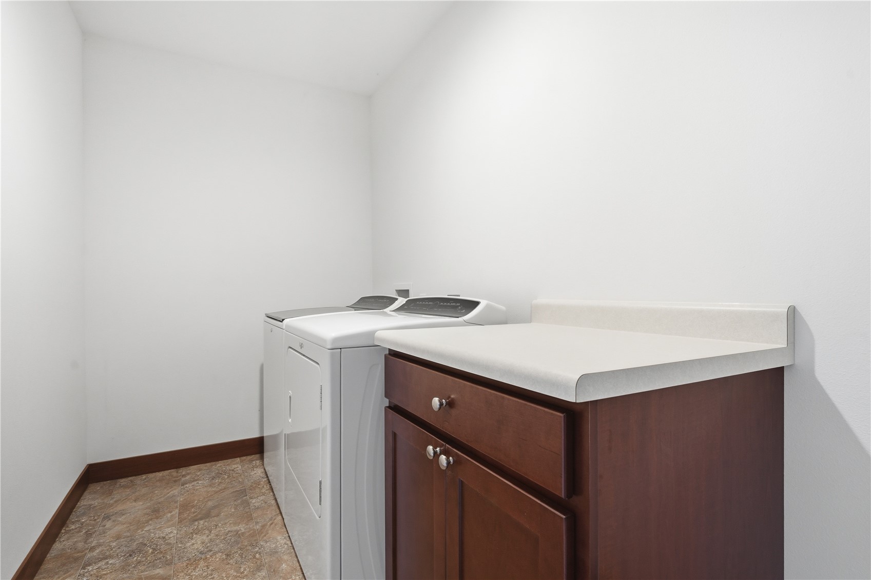 5508 Dostal Drive SW Cedar Rapids IA 52404
