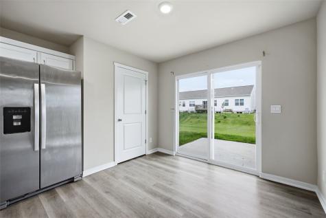 827 Oak Drive Palo IA 52324