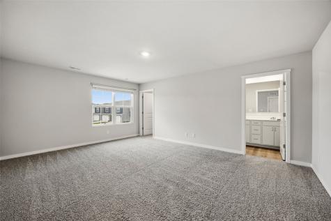 827 Oak Drive Palo IA 52324