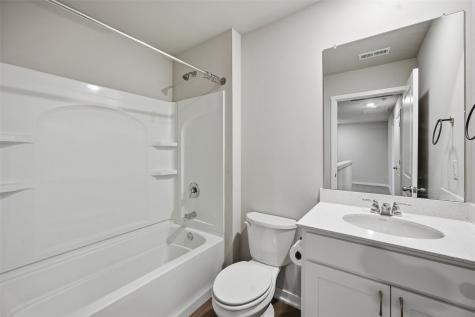 827 Oak Drive Palo IA 52324