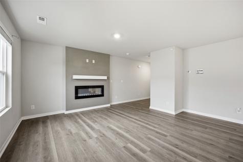827 Oak Drive Palo IA 52324