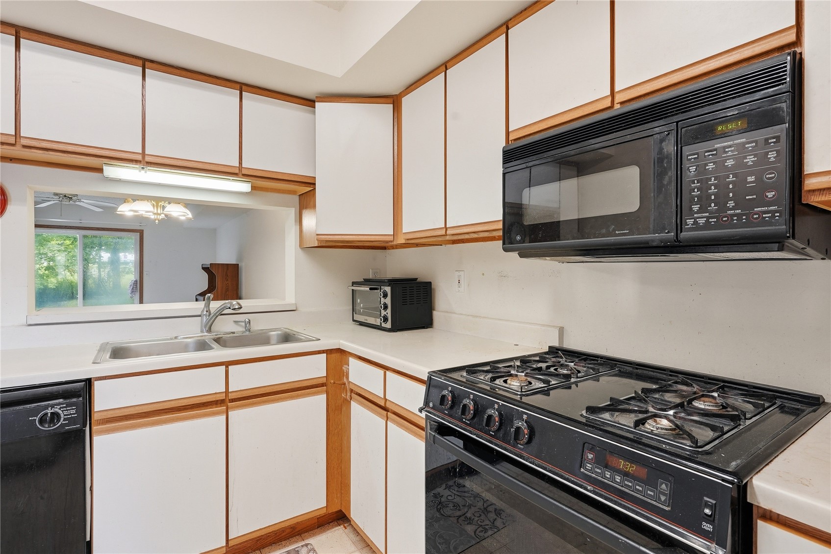 950 33rd Avenue Marion IA 52302