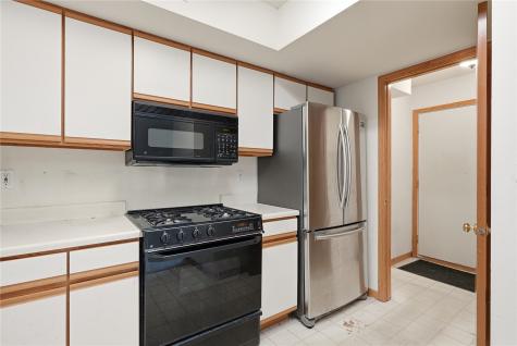 950 33rd Avenue Marion IA 52302