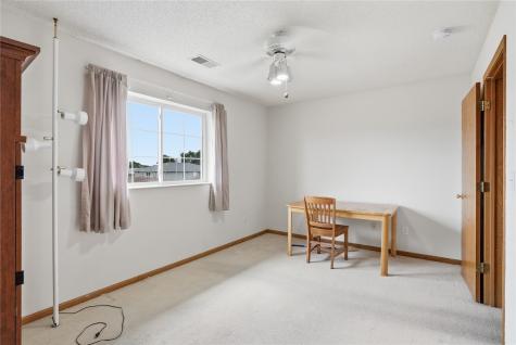 950 33rd Avenue Marion IA 52302