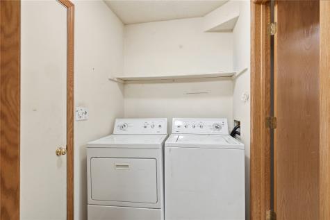 950 33rd Avenue Marion IA 52302