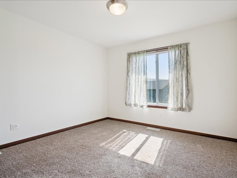 3602 Bluebird Drive SW Cedar Rapids IA 52404