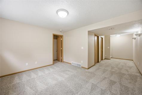 4595 Widgeon Court Marion IA 52302