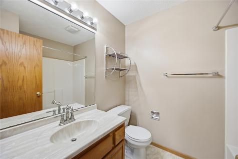 4595 Widgeon Court Marion IA 52302