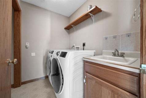3315 Sunburst Avenue Marion IA 52302