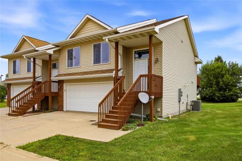 1410 Gentry Lane North Liberty IA 52317