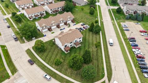 1410 Gentry Lane North Liberty IA 52317