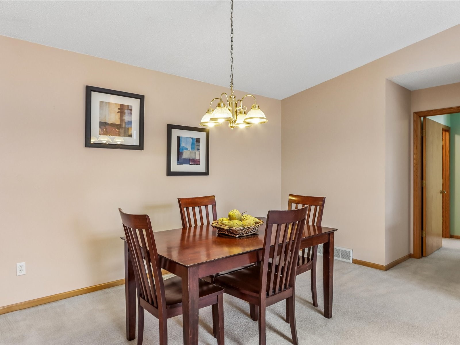 1233 74th Street NE Cedar Rapids IA 52402