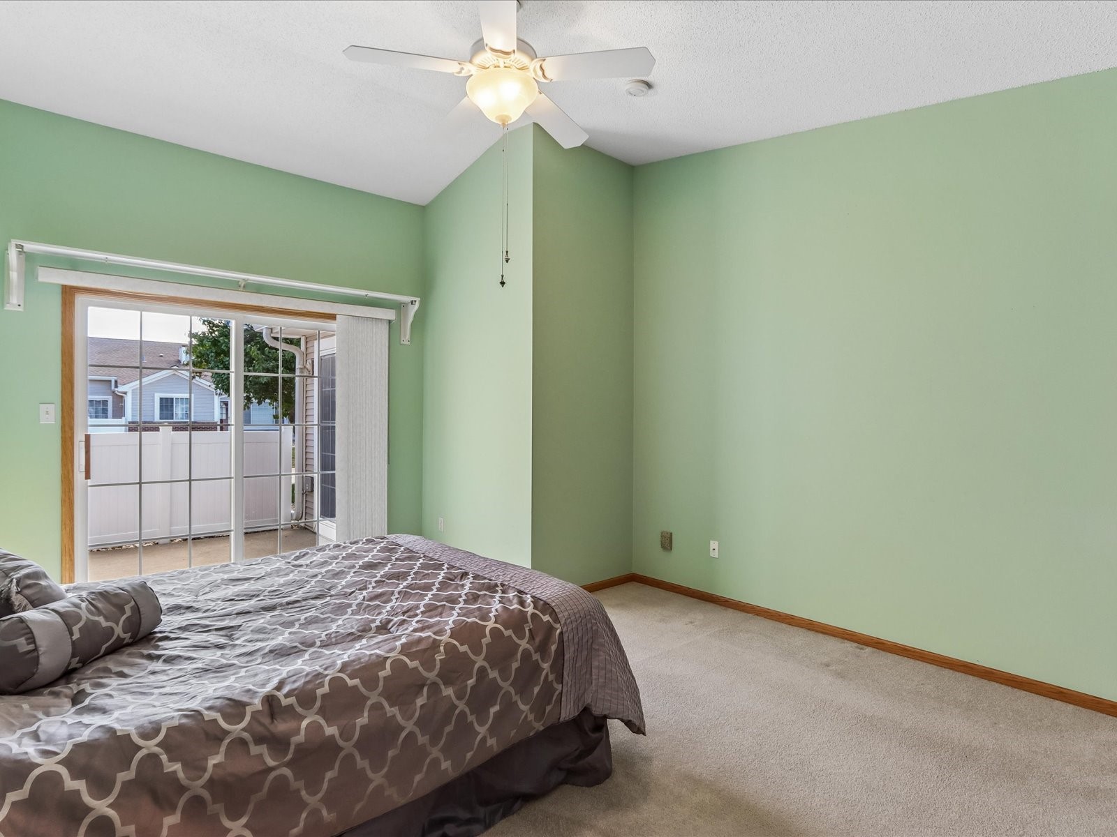 1233 74th Street NE Cedar Rapids IA 52402